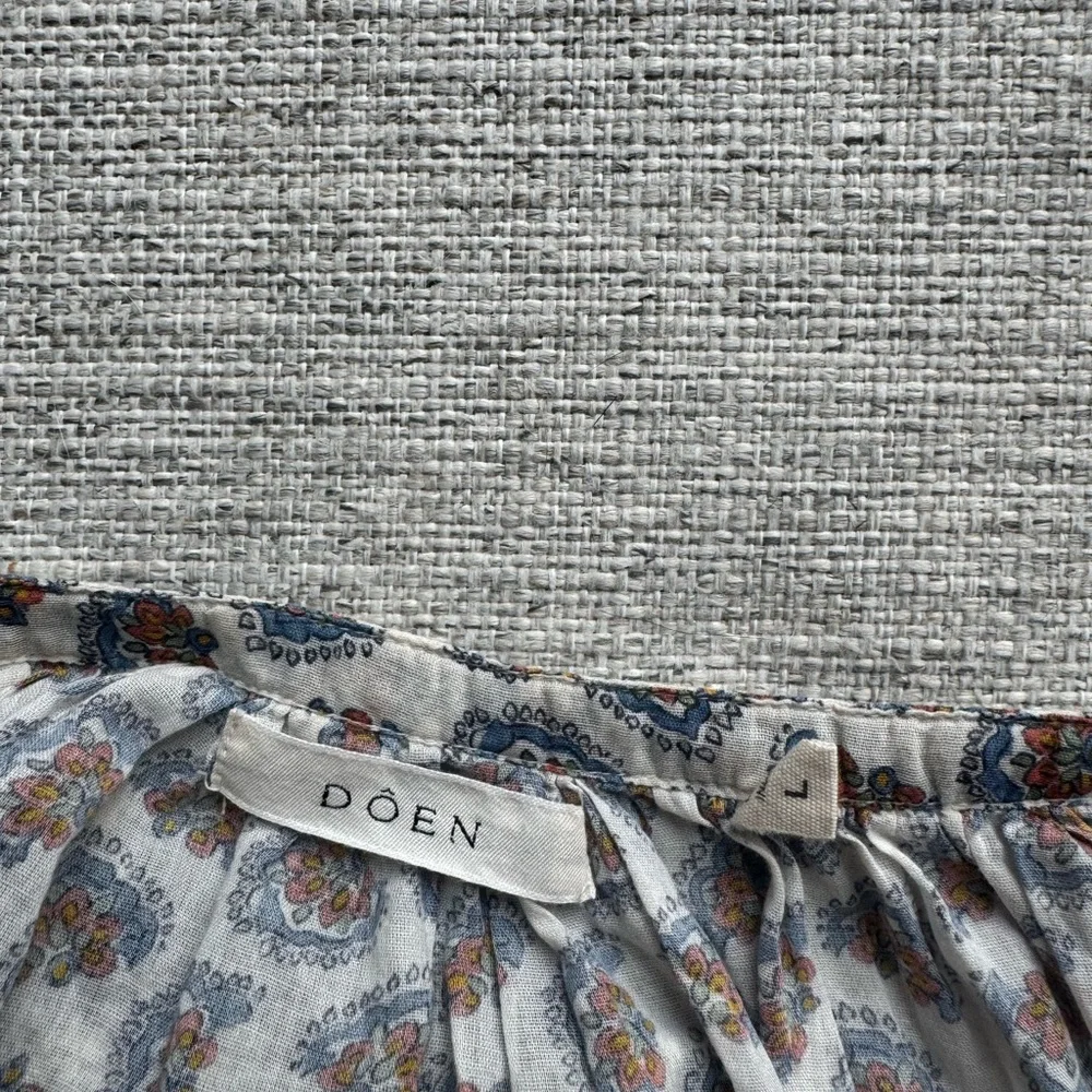 Doen June Top in Sea Salt Bedford Paisley - Picture 4 of 4